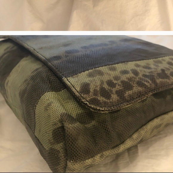 Halston heritage python bag 🔥🔥🔥 - Picture 4 of 6